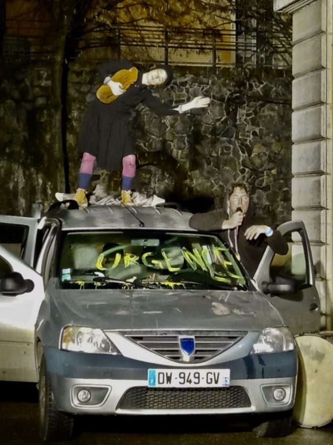 Essence • Propagande